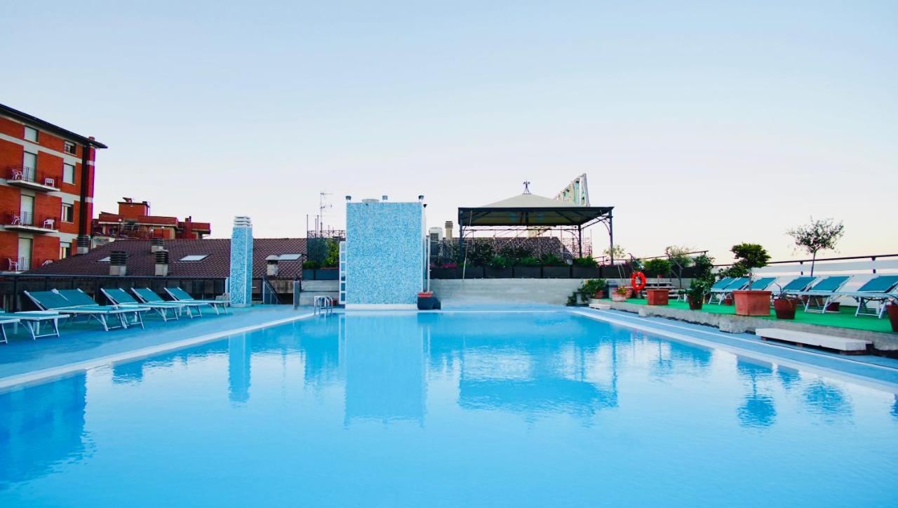 Grand Hotel Ambasciatori Wellness & Spa キアンチャーノ・テルメ エクステリア 写真