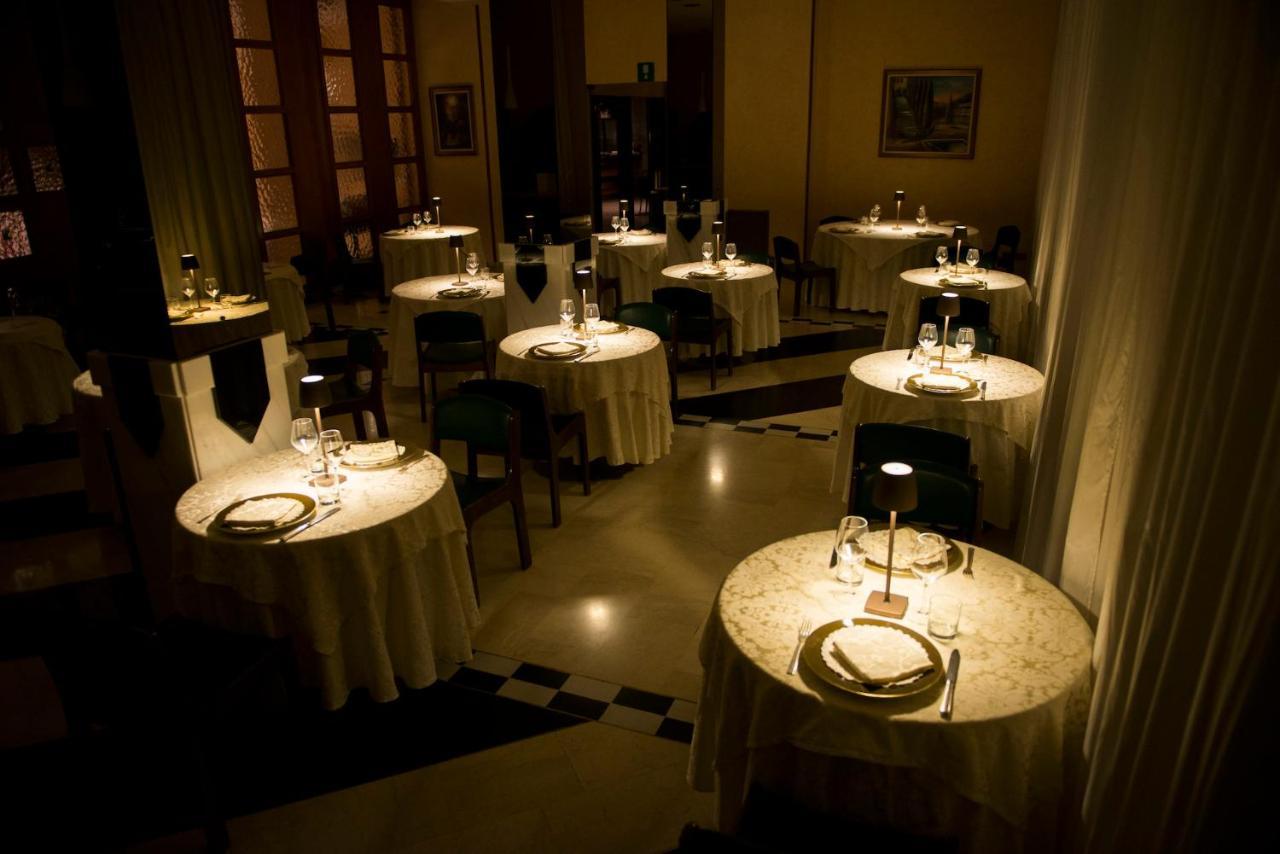 Grand Hotel Ambasciatori Wellness & Spa キアンチャーノ・テルメ エクステリア 写真