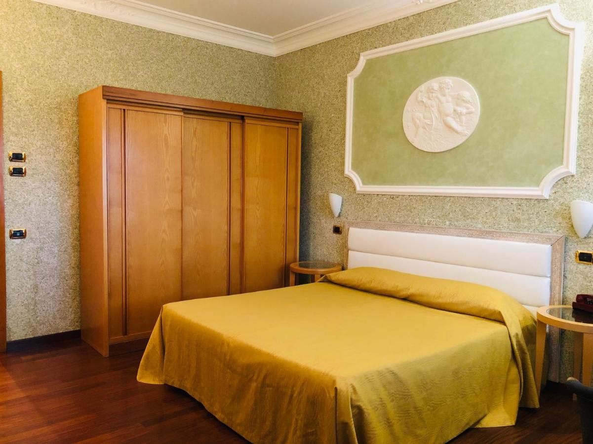 Grand Hotel Ambasciatori Wellness & Spa キアンチャーノ・テルメ エクステリア 写真